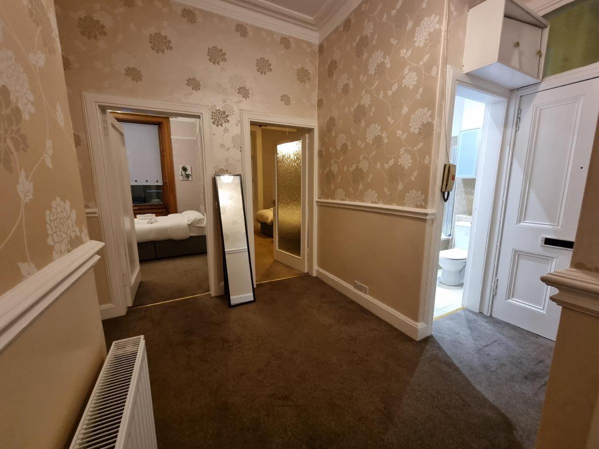 Bright 3 Bedroom Edinburgh City Apt Eksteriør bilde