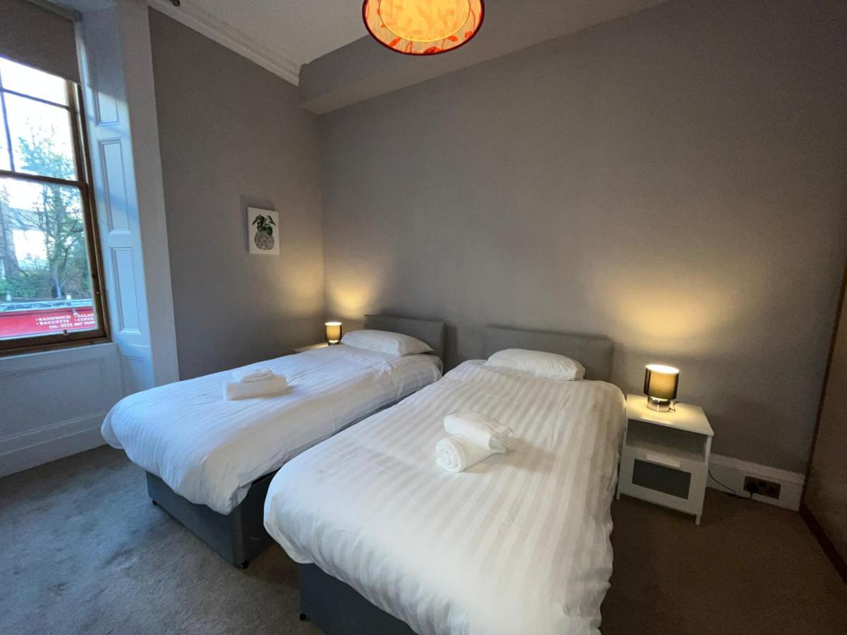 Bright 3 Bedroom Edinburgh City Apt Eksteriør bilde